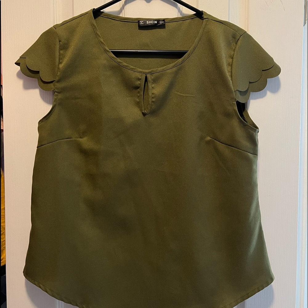 SHEIN Olive Green Scalloped sleeve Medium Blouse